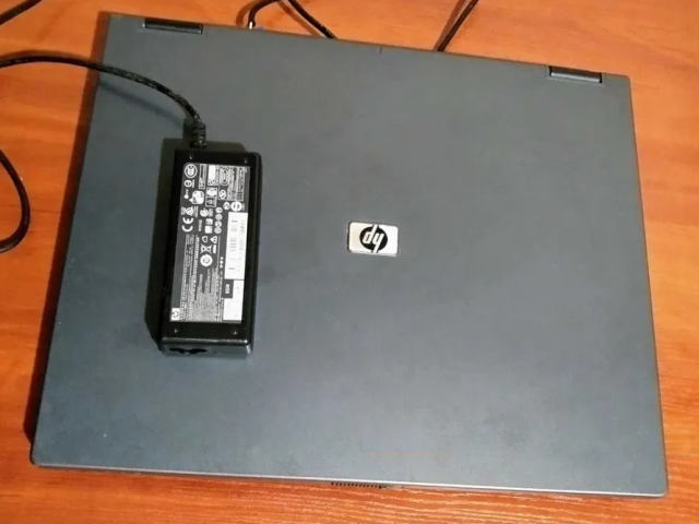 Ноутбук для олдскул игр HP Compaq nx6110 - 1/3
