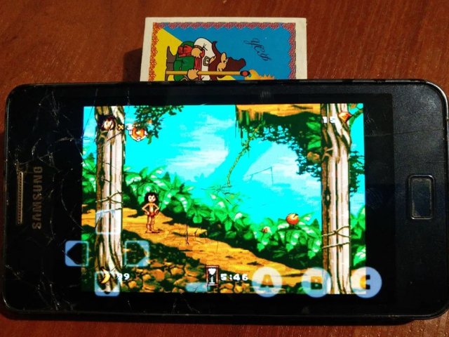 Карманная приставка Dendy/SEGA с сенсорным экраном, много игр - 1/3