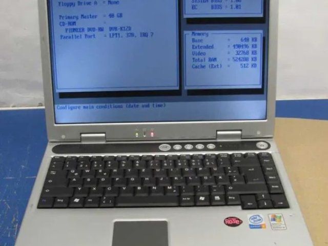 Ноутбук MEDION micromaxx P4-2.8GHz/40GB/DVDRW - 1/3