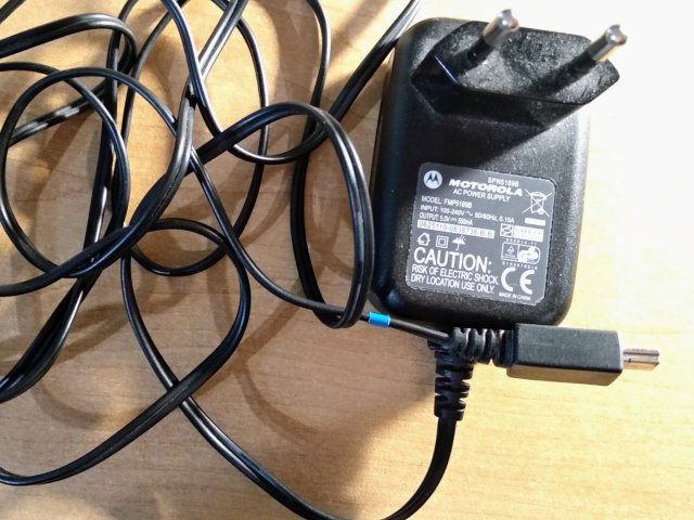 Блок питания AC/DC Motorola FMP5189B DC 5V /550mA - 1/2