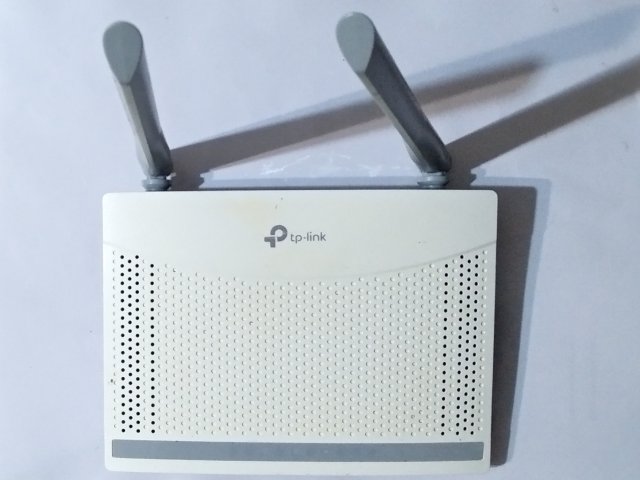 Беспроводной Wi-Fi роутер-маршрутизатор TP-Link TL-WR820N - 1/2