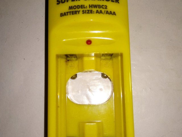 Зарядное устройство для аккумуляторов АА/ААА - 2/3