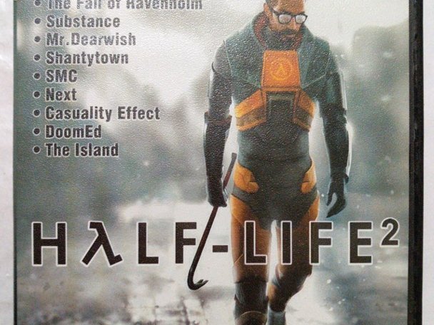 Игровой диск Half-Life 2 - Супер Хиты. Том 15 (с модами). PCDVD - 1/1