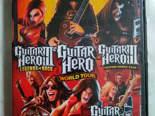 Игровой диск Guitar Hero (4в1). Guitar Hero III: Legends of Rock, World Tour, Custom Songs Pack и Aerosmith, 120 грн. &mdash; 1/2